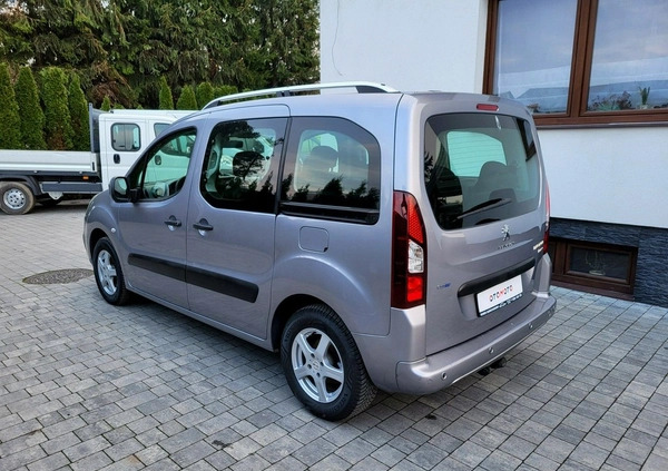 Peugeot Partner cena 41500 przebieg: 165000, rok produkcji 2016 z Lwówek Śląski małe 121